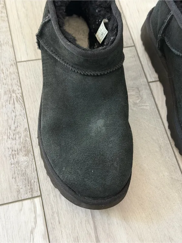 UGG Classic Ultra Mini Black Neutral Gorpcore Sheep Skin Bootie women’s 9 - Image 8