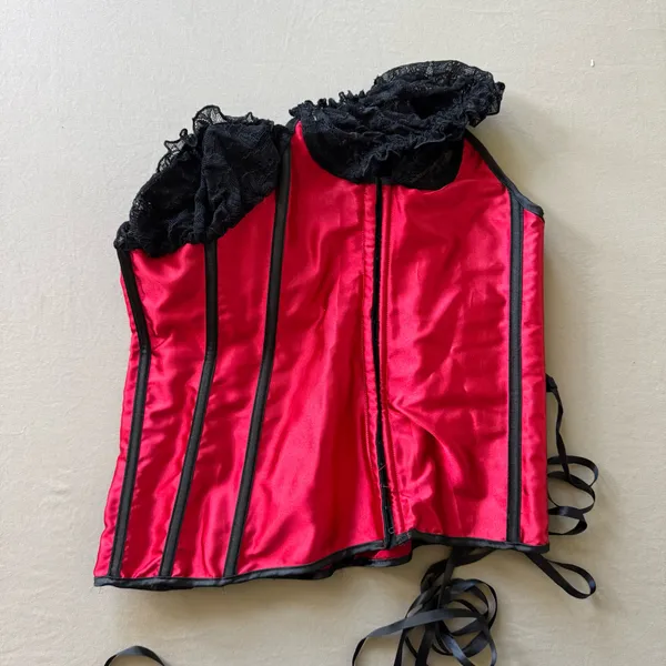 Frederick's Y2K Era Red Satin Lace Trim Corset Top - Image 5