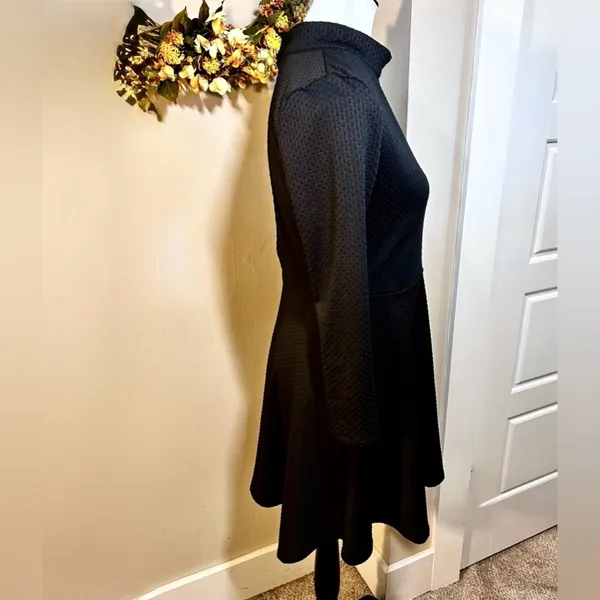 Free People Flirt N Flare Black Textured Open Back Mini Dress Mock Neck Sz M💛 - Image 5