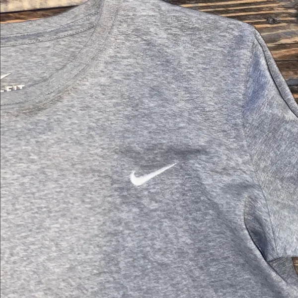 Nike Heather Gray Nike Long Sleeve Tee size small - Image 2