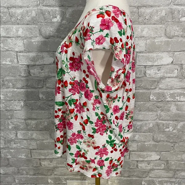 Ann Taylor floral berries print top. - Image 3