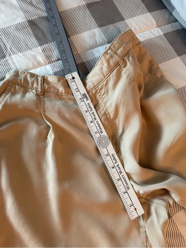 LOFT women’s pleated front slacks Tan size Medium - Image 6
