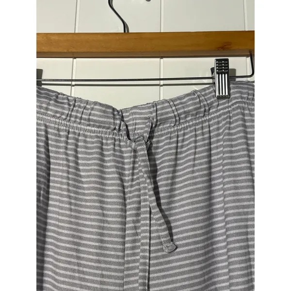 Tahari Womens M Pajama Set Gray White Stripe Button Front Top Pants 2 Piece - Image 7
