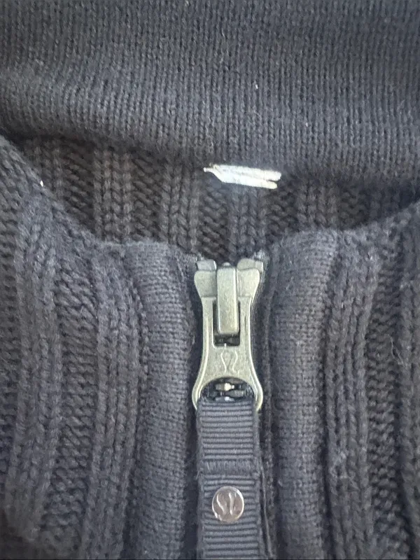 Lululemon Embrace Black Knit Scuba Hoodie Size 8 - Image 4