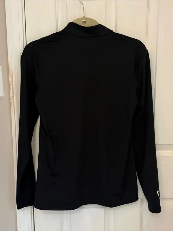 NIKE 2021 PGA Women’s Lightweight Athletic Quarter Zip in Black - Image 4