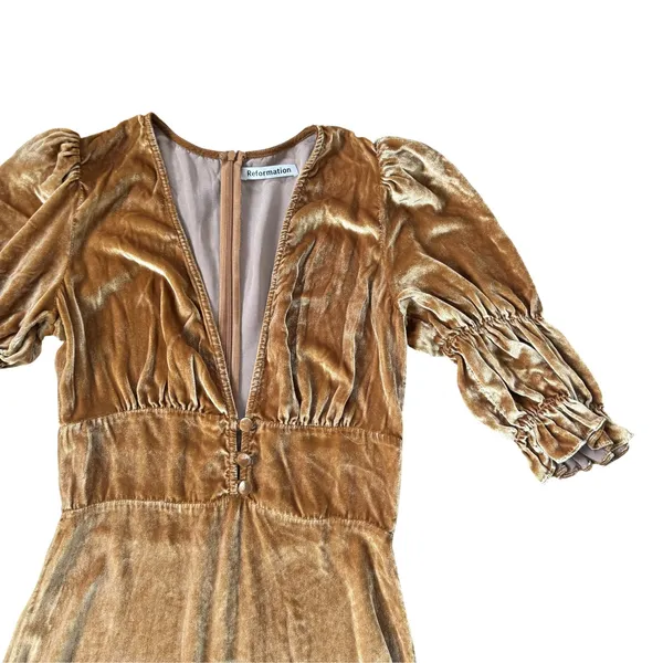 Reformation Maura Velvet Midi Dress Gold - Image 6