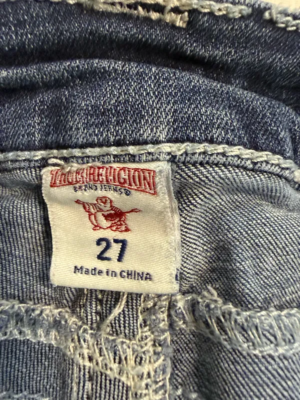 True Religion Slim Straight Medium Wash 5 Picket Jeans. Size 27 - Image 3