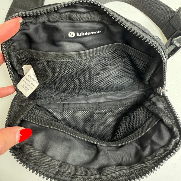 Lululemon Athletica Everywhere Belt Bag 1L Logo Print Black Bum Fanny Pack Sling - Image 8