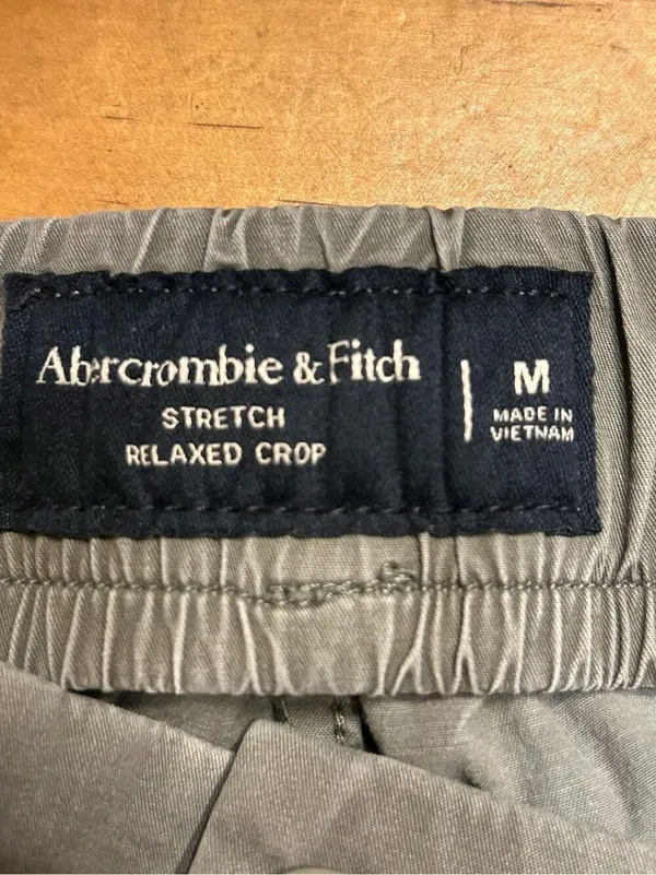Abercrombie & Fitch stretch relaxed crop Gray Size Medium (0280) - Image 7