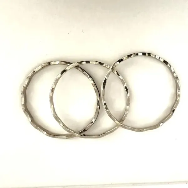 Cream and black enamel bundle of 3 wavy bangle bracelets - Image 5