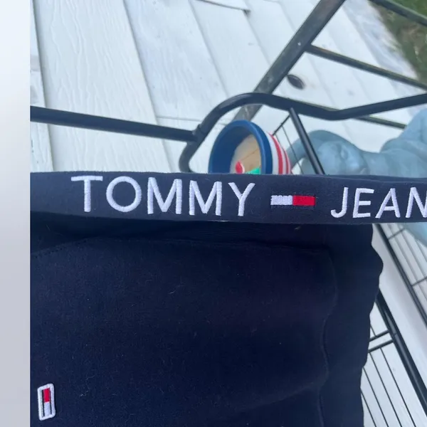 Tommy Hilfiger Blue Boxy Crop Hoodie - Image 3