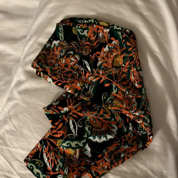 LuLaRoe Onesize leggings new without tags - Image 2