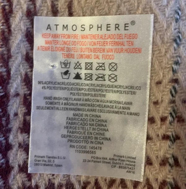 Atmosphere Blanket Scarf - Image 5