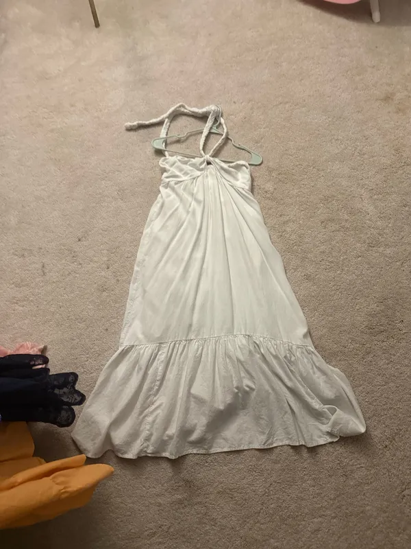 white dress - Image 2