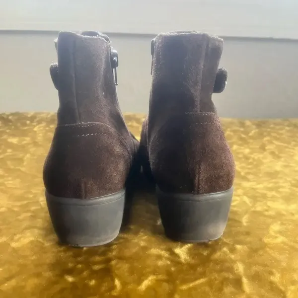 bass lite Monica Ankle Boots Brown Suede/Leather Size 9.5M Side Zip￼ - Image 4