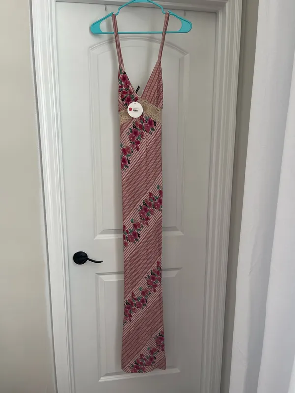 Blue Blush Lace Rose Knit Maxi Dress - Image 4