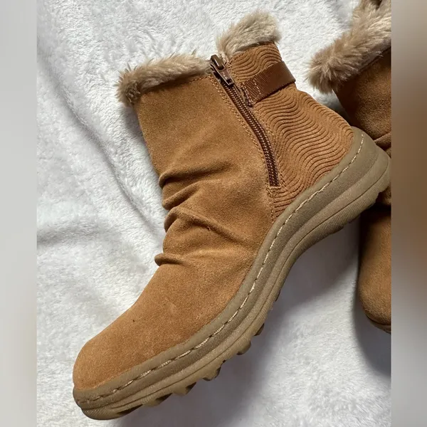 Baretraps Avita Ankle Boots in Whiskey Size 6.5, Bootie, Buckled Strap Accent - Image 11