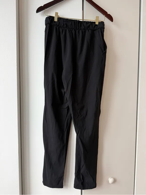 Lululemon Women’s Black Drawstring Jogger Pants - Image 4