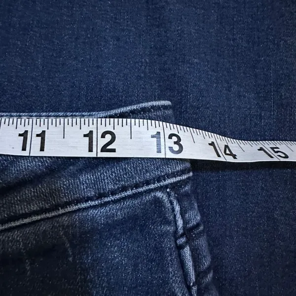 Shyanne embellished flare jeans size 27 women - Image 10