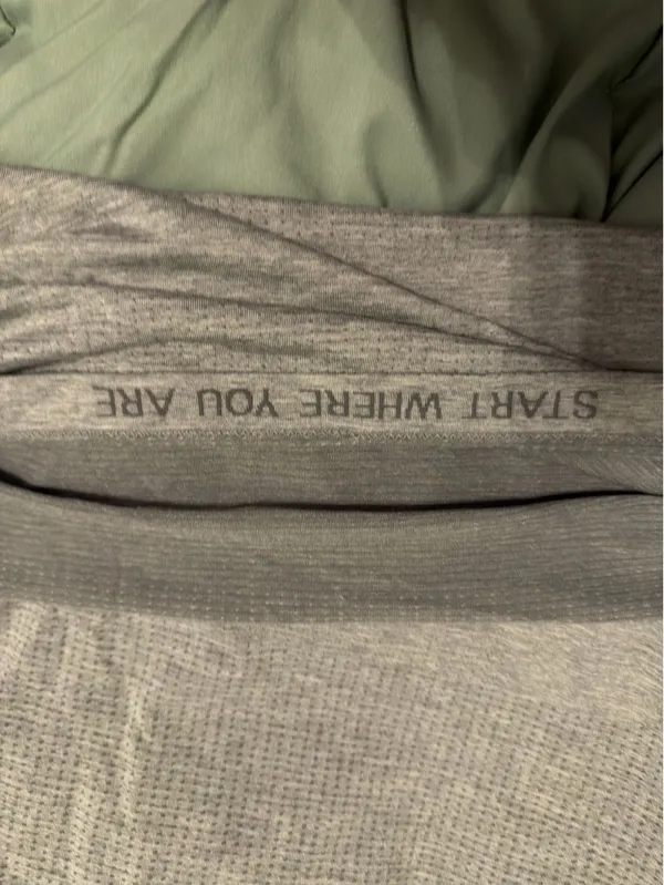Lululemon Metal Men’s Vent Shirt Grey - Image 4
