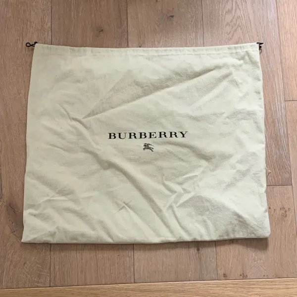 Burberry Tote - Image 9