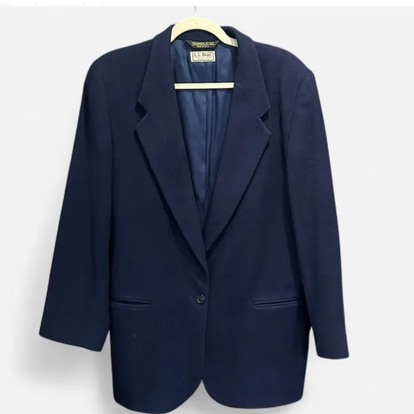 Vintage L.L. Bean Navy Wool Blazer Oversized Made in USA Classic Preppy - Image 4