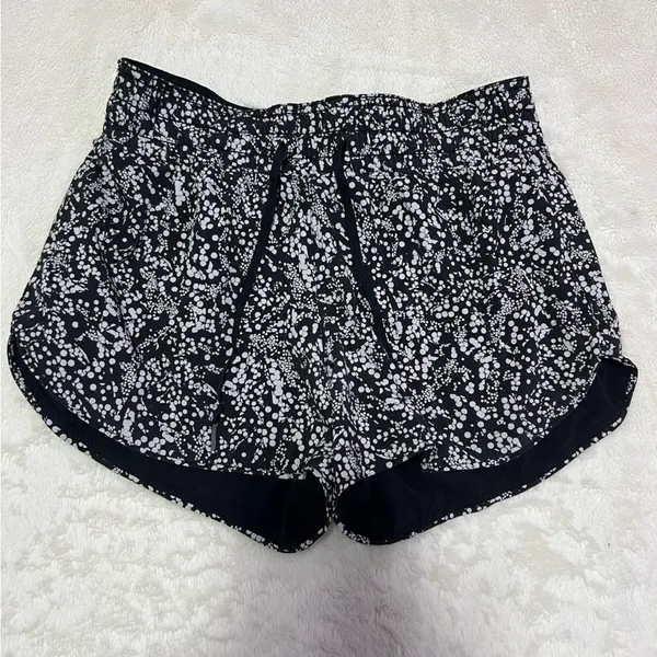 Lululemon Reversible choose a side athletic shorts - Image 2