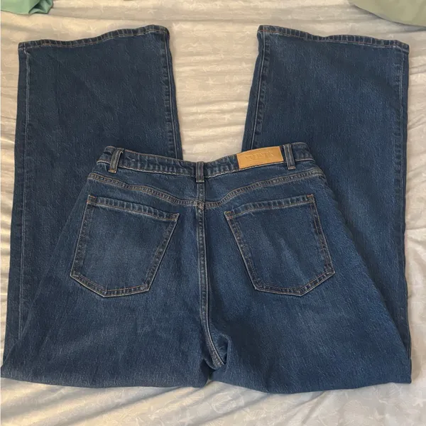 Classic Blue Women's Jeans - Image 13
