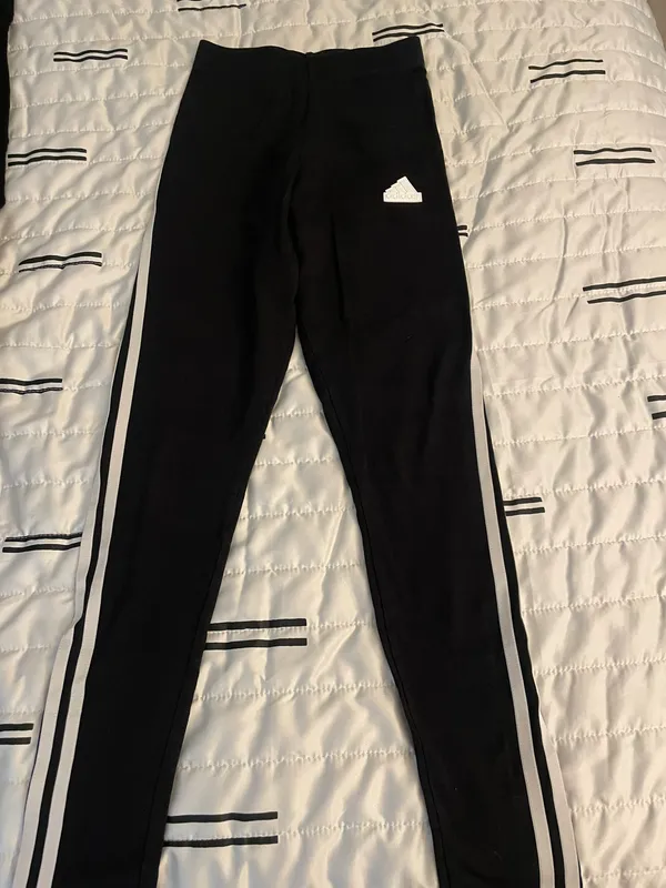 Essential Linear Leggings - Image 3