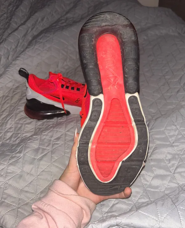 Nike Air Max 270 Shoes - Image 6