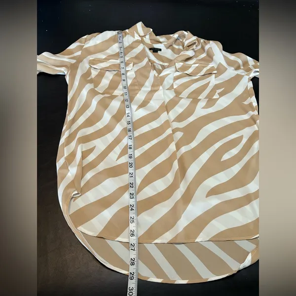 Ann Taylor Tan and White Zebra Print Blouse - Image 9