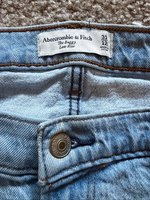 A&F Low Rise Baggy Denim Jeans - Image 5
