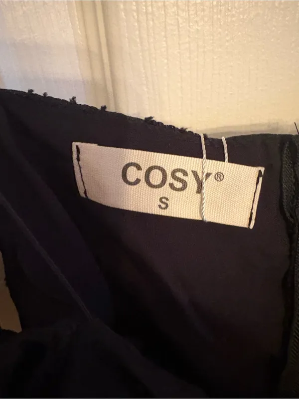 COS NWT COSY Off-Shoulder Black Ruched Crop Top, Small - Image 4