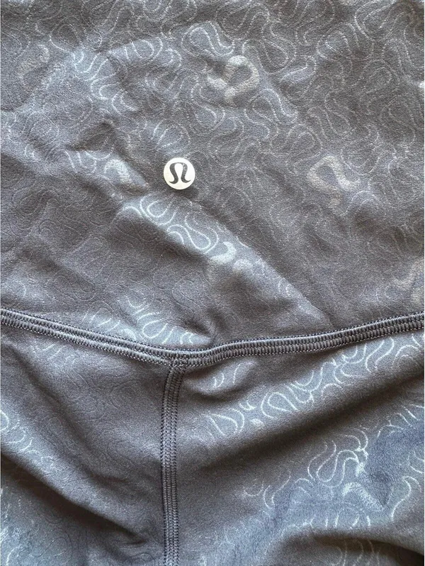 Lululemon Align High Rise 25” Yogo Emboss Black Size 8 NWT - Image 7
