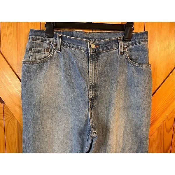 Vintage Levi’s 550 relax fit tapered leg 14M jeans (3543) - Image 3