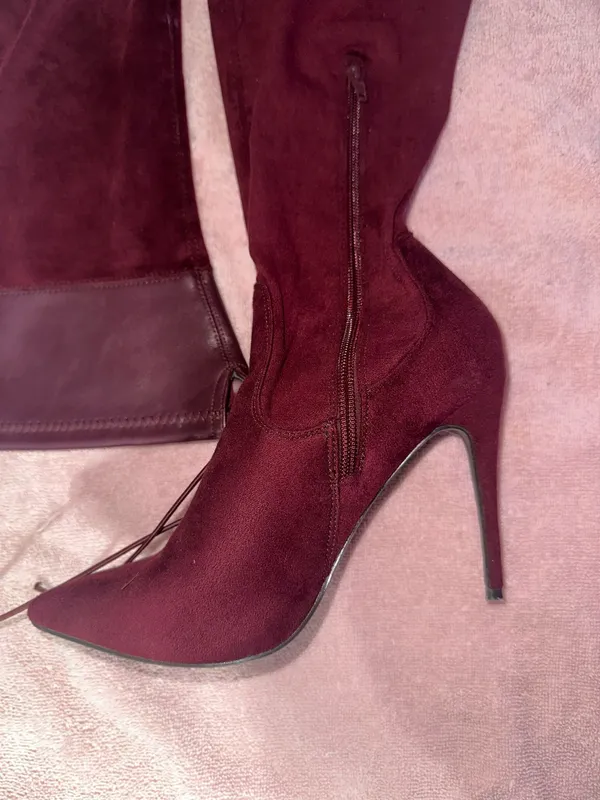 Burgundy suede thigh-high stiletto boots - Image 5