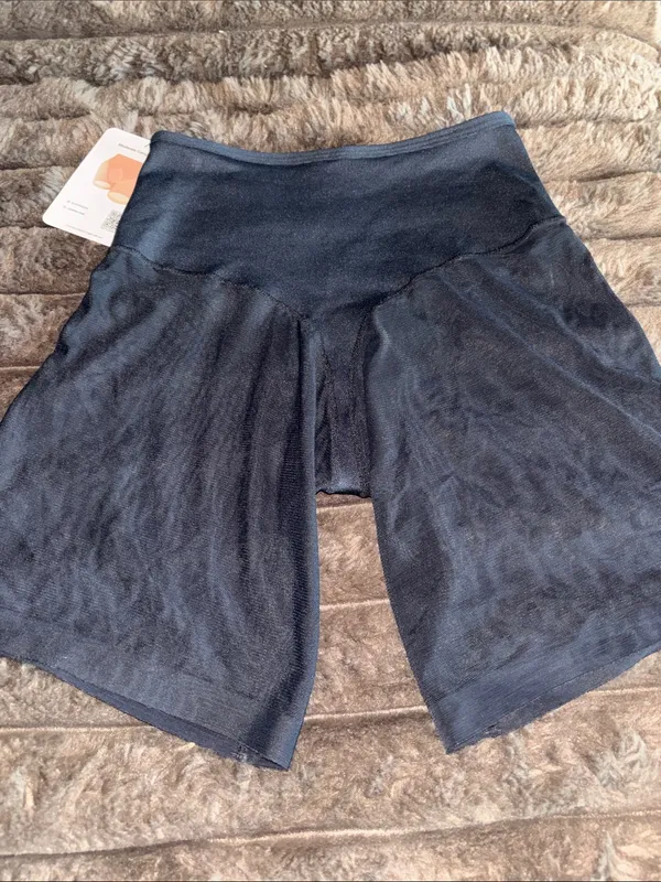 Leonisa High-Waist Shaping Shorts for‎ Women - Image 2