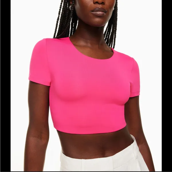 Aritzia Contour Crew Ribcage T-shirt Crop Top Size Medium Hot Pink - Image 7