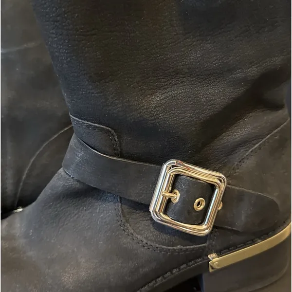 Vince Camuto Womens 8.5 Windy Moto Boots Black Leather Gold Buckle Mid Calf - Image 4