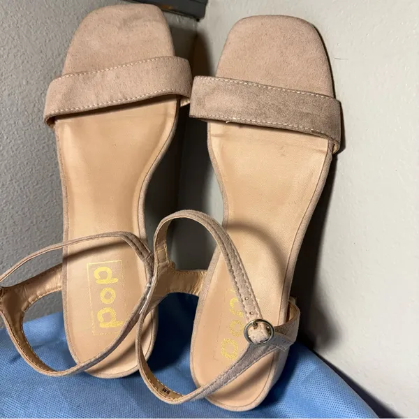 Pop Women's Tan Sandals Size 9 - Image 3