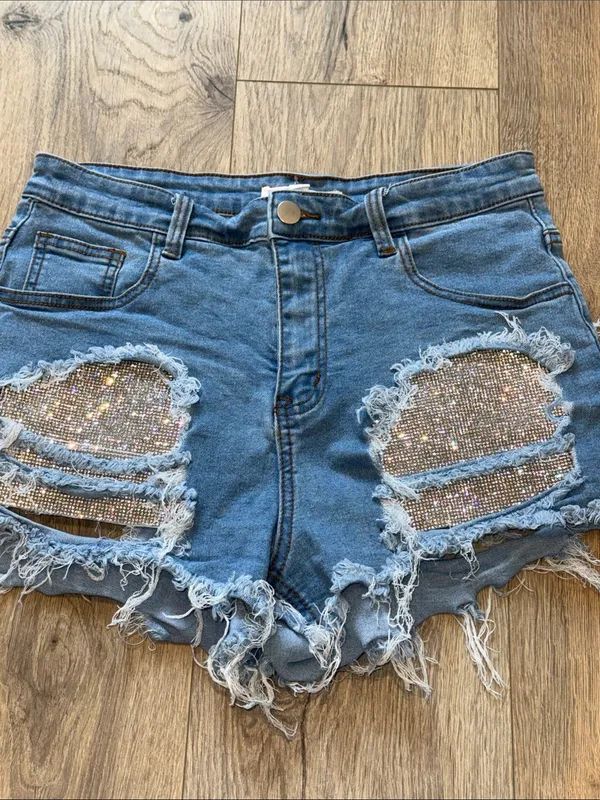 HOT & DELICIOUS Festival Rhinestone Pockets Heavily Distressed Denim Shorts L - Image 11