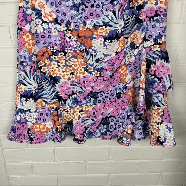 LOFT Multi Color Floral Side Ruffle Skirt Size M - Image 6