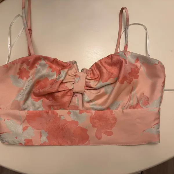 Lulus Pink floral crop top skirt set Large NWOT - Image 8