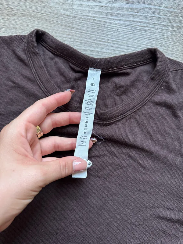 Lululemon Hold Tight Cropped Shirt  - Image 2