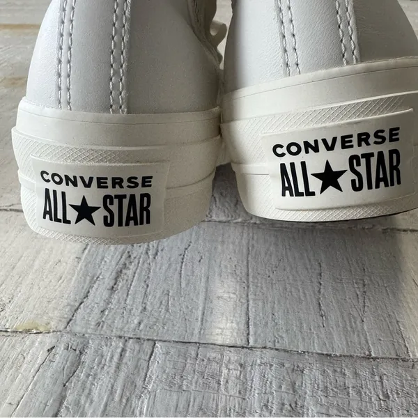 Converse All Star Chuck Taylor Hi Lift size 6.5 Vintage White Leather Ruffle - Image 6