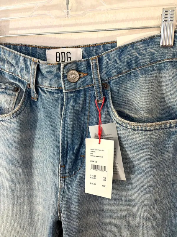 BDG mid waist straight leg jeans NWT - Image 3