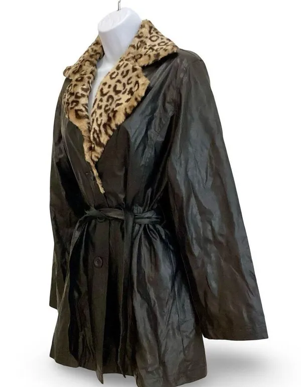 Endurance Vegan Leather Coat with Faux Leopard Collar - Image 2