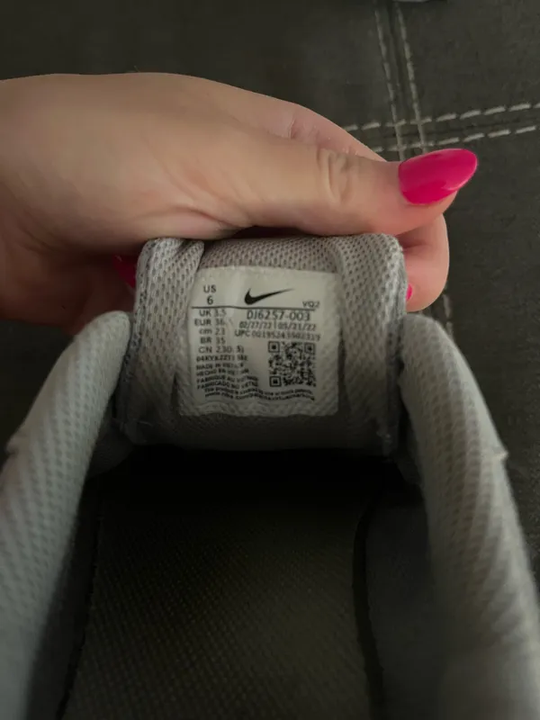 Nike Shoes - Image 3