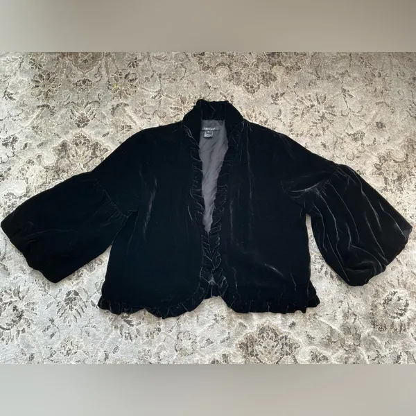 Dressy velvet jacket 🌹🌹 - Image 4