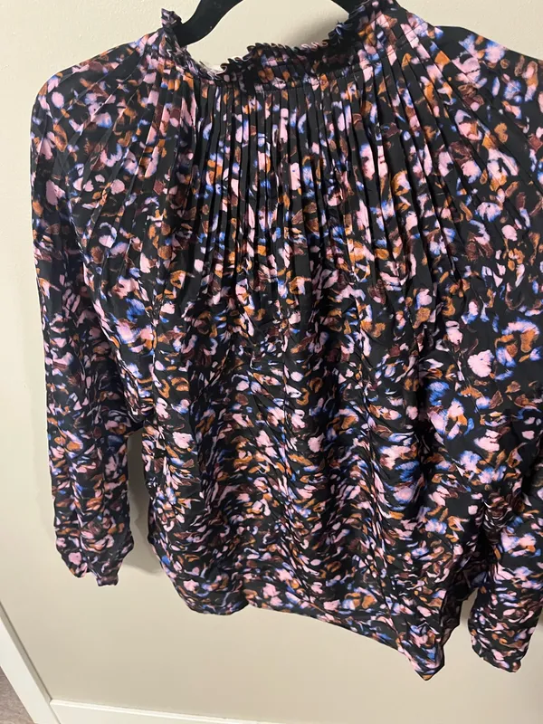 Marie Oliver Evereve Arden Purple Old Money Floral Coastal Pleated Career Top S - Image 4